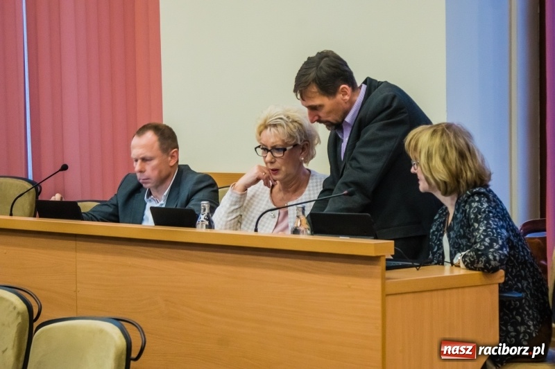 Zdjęcie w galerii na portalu naszraciborz.pl: Urodziny to czas dla rodziny. Prezydent wyjaśnił dlaczego nie odwiedził forum niepełnosprawnych  wiadomości z regionu