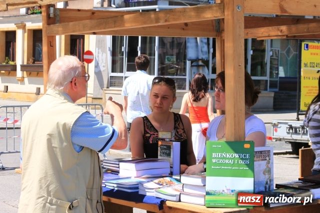 Zdjęcie w galerii na portalu naszraciborz.pl: Raj dla kupców dobiegł końca wiadomości z regionu