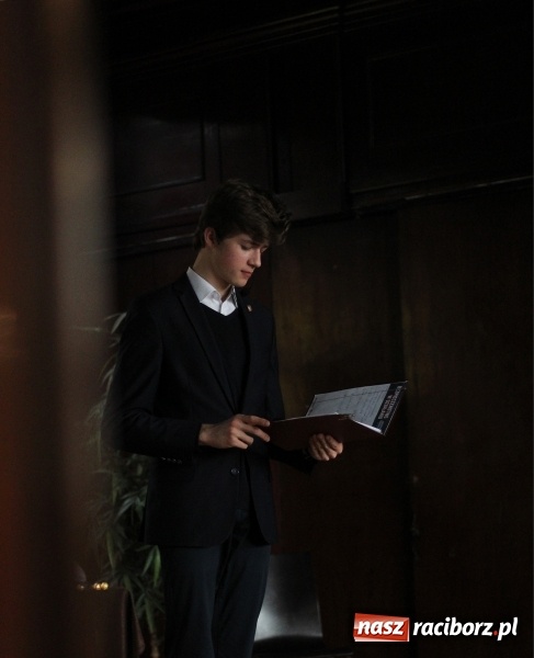 Zdjęcie w galerii na portalu naszraciborz.pl: Dzień Patrona w raciborskim I LO wiadomości z regionu