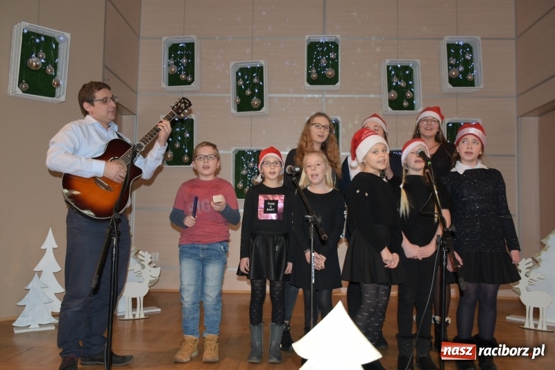 Zdjęcie w galerii na portalu naszraciborz.pl: Święta z kolędą po raz czternasty wiadomości z regionu