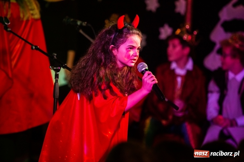 Zdjęcie w galerii na portalu naszraciborz.pl: Wieczór kolęd i pastorałek w SP 13 wiadomości z regionu