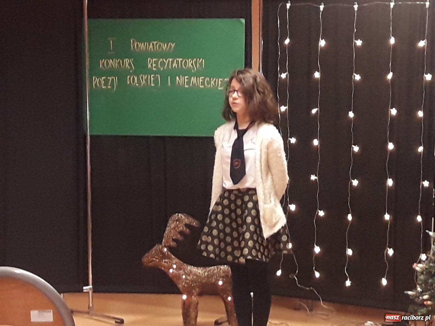 Zdjęcie w galerii na portalu naszraciborz.pl: Słowo za słowem - konkurs recytatorski w SP 1 w Raciborzu wiadomości z regionu