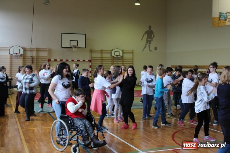 Zdjęcie w galerii na portalu naszraciborz.pl: Bieńkowice. Uśmiech to bodaj najkrótsza droga do drugiego człowieka  wiadomości z regionu