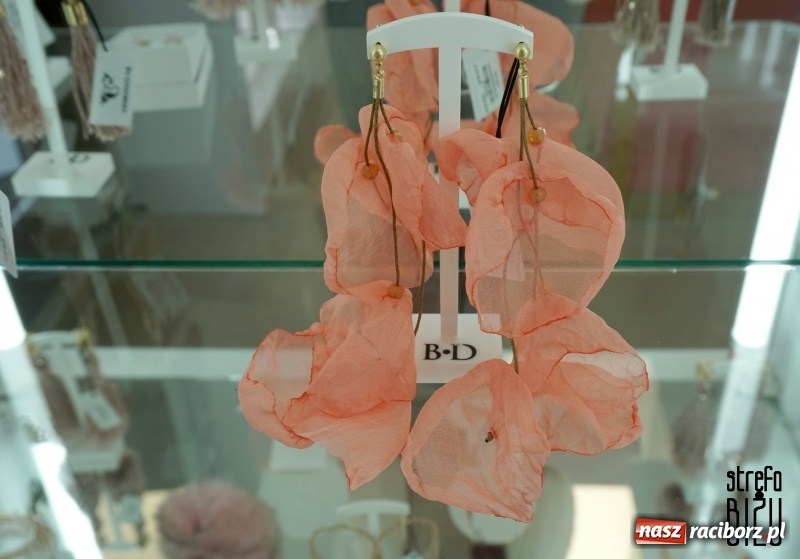 Zdjęcie w galerii na portalu naszraciborz.pl: Wyszukana biżuteria dla wyjątkowych kobiet wiadomości z regionu