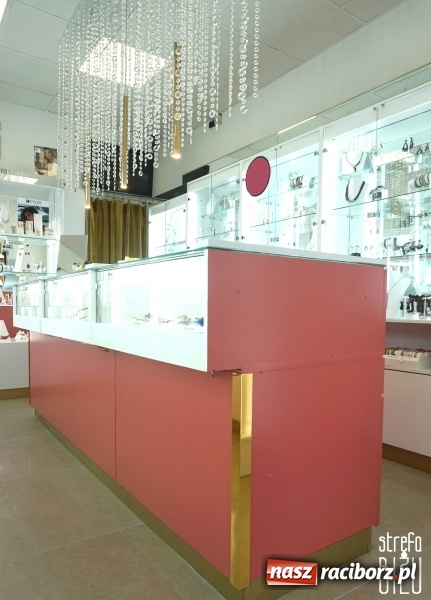 Zdjęcie w galerii na portalu naszraciborz.pl: Wyszukana biżuteria dla wyjątkowych kobiet wiadomości z regionu