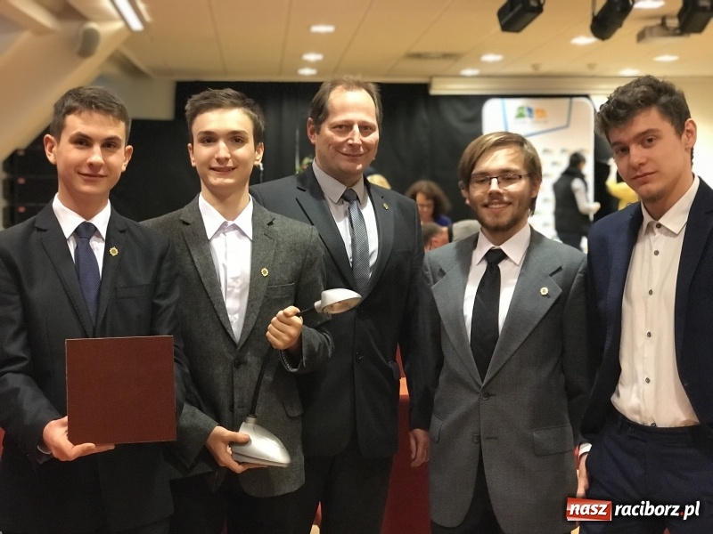 Zdjęcie w galerii na portalu naszraciborz.pl: Pitch Day, czyli finał projektu Szkoła Młodych Przedsiębiorców. Wygrali uczniowie Mechanika z pomysłem dla koncernu IKEA wiadomości z regionu