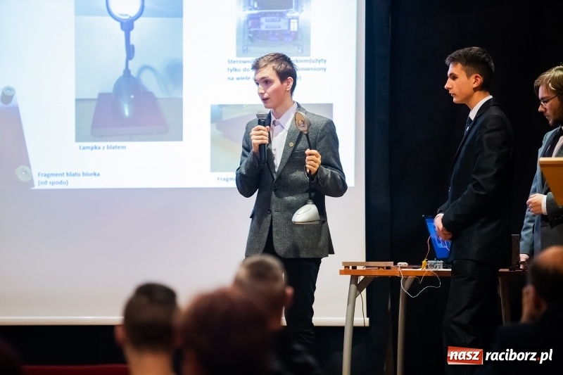 Zdjęcie w galerii na portalu naszraciborz.pl: Pitch Day, czyli finał projektu Szkoła Młodych Przedsiębiorców. Wygrali uczniowie Mechanika z pomysłem dla koncernu IKEA wiadomości z regionu