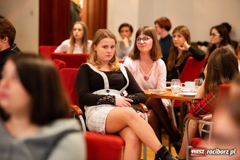 Zdjęcie w galerii na portalu naszraciborz.pl: Pitch Day, czyli finał projektu Szkoła Młodych Przedsiębiorców. Wygrali uczniowie Mechanika z pomysłem dla koncernu IKEA wiadomości z regionu