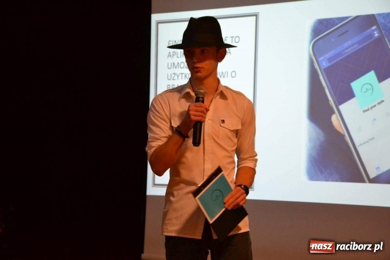 Zdjęcie w galerii na portalu naszraciborz.pl: Pitch Day, czyli finał projektu Szkoła Młodych Przedsiębiorców. Wygrali uczniowie Mechanika z pomysłem dla koncernu IKEA wiadomości z regionu