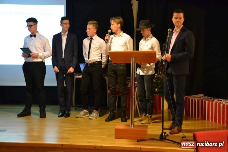 Zdjęcie w galerii na portalu naszraciborz.pl: Pitch Day, czyli finał projektu Szkoła Młodych Przedsiębiorców. Wygrali uczniowie Mechanika z pomysłem dla koncernu IKEA wiadomości z regionu