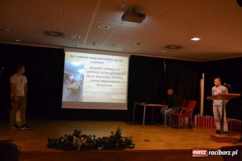 Zdjęcie w galerii na portalu naszraciborz.pl: Pitch Day, czyli finał projektu Szkoła Młodych Przedsiębiorców. Wygrali uczniowie Mechanika z pomysłem dla koncernu IKEA wiadomości z regionu