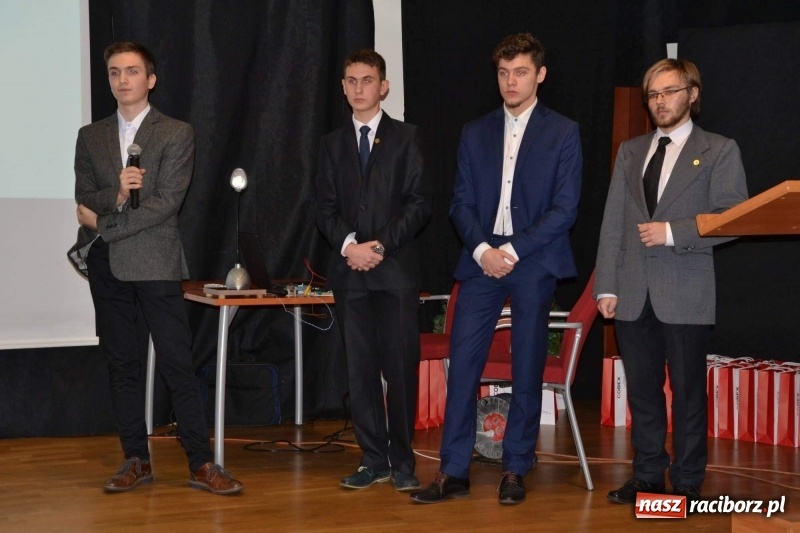 Zdjęcie w galerii na portalu naszraciborz.pl: Pitch Day, czyli finał projektu Szkoła Młodych Przedsiębiorców. Wygrali uczniowie Mechanika z pomysłem dla koncernu IKEA wiadomości z regionu