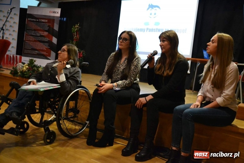 Zdjęcie w galerii na portalu naszraciborz.pl: Pitch Day, czyli finał projektu Szkoła Młodych Przedsiębiorców. Wygrali uczniowie Mechanika z pomysłem dla koncernu IKEA wiadomości z regionu