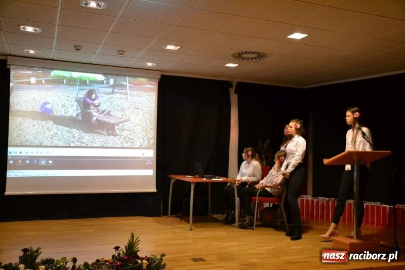 Zdjęcie w galerii na portalu naszraciborz.pl: Pitch Day, czyli finał projektu Szkoła Młodych Przedsiębiorców. Wygrali uczniowie Mechanika z pomysłem dla koncernu IKEA wiadomości z regionu