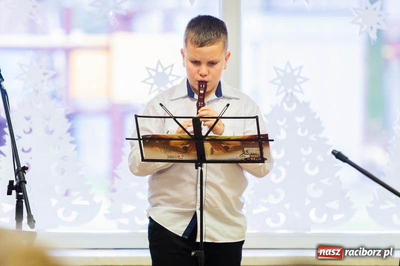 Zdjęcie w galerii na portalu naszraciborz.pl: Gminny Konkurs Kolęd i Pastorałek w Wojnowicach wiadomości z regionu