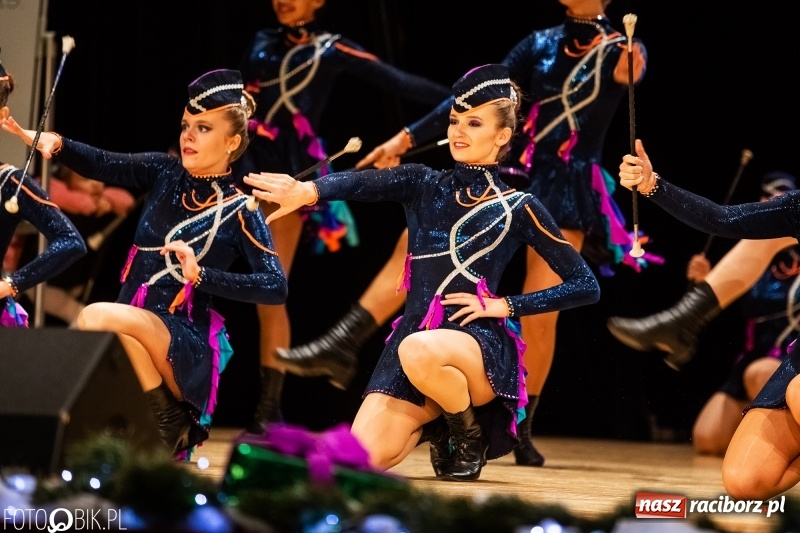 Zdjęcie w galerii na portalu naszraciborz.pl: 18-stka nie boli. Bawmy się do woli. Blisko cztery godziny zabawy na Gwiazdce Serc wiadomości z regionu