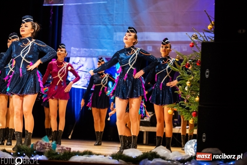 Zdjęcie w galerii na portalu naszraciborz.pl: 18-stka nie boli. Bawmy się do woli. Blisko cztery godziny zabawy na Gwiazdce Serc wiadomości z regionu
