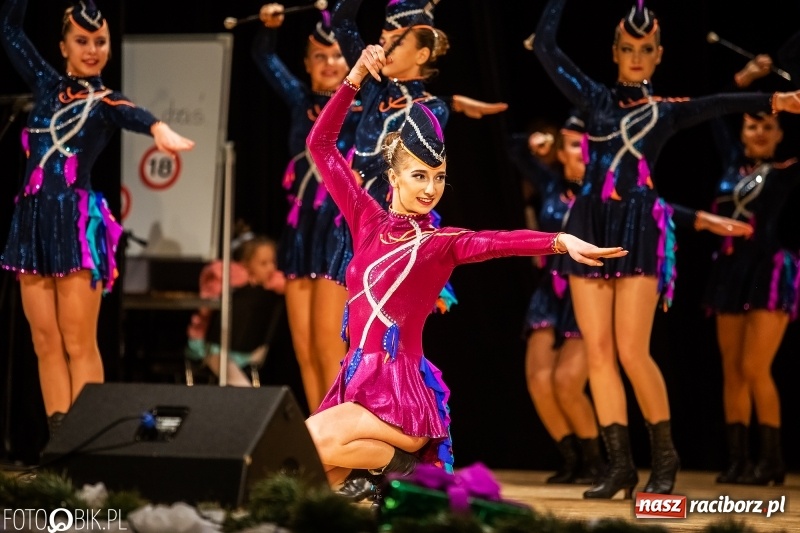 Zdjęcie w galerii na portalu naszraciborz.pl: 18-stka nie boli. Bawmy się do woli. Blisko cztery godziny zabawy na Gwiazdce Serc wiadomości z regionu