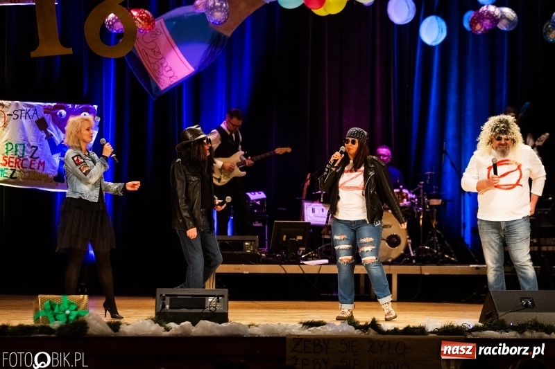 Zdjęcie w galerii na portalu naszraciborz.pl: 18-stka nie boli. Bawmy się do woli. Blisko cztery godziny zabawy na Gwiazdce Serc wiadomości z regionu