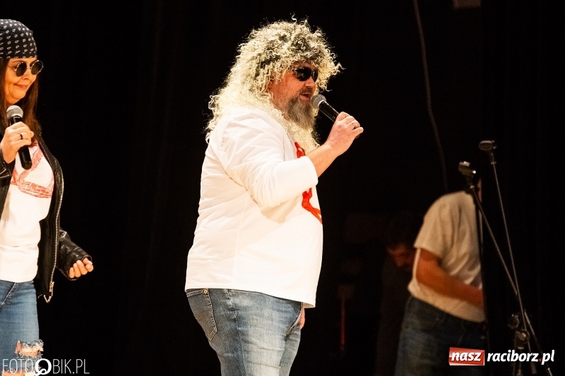 Zdjęcie w galerii na portalu naszraciborz.pl: 18-stka nie boli. Bawmy się do woli. Blisko cztery godziny zabawy na Gwiazdce Serc wiadomości z regionu