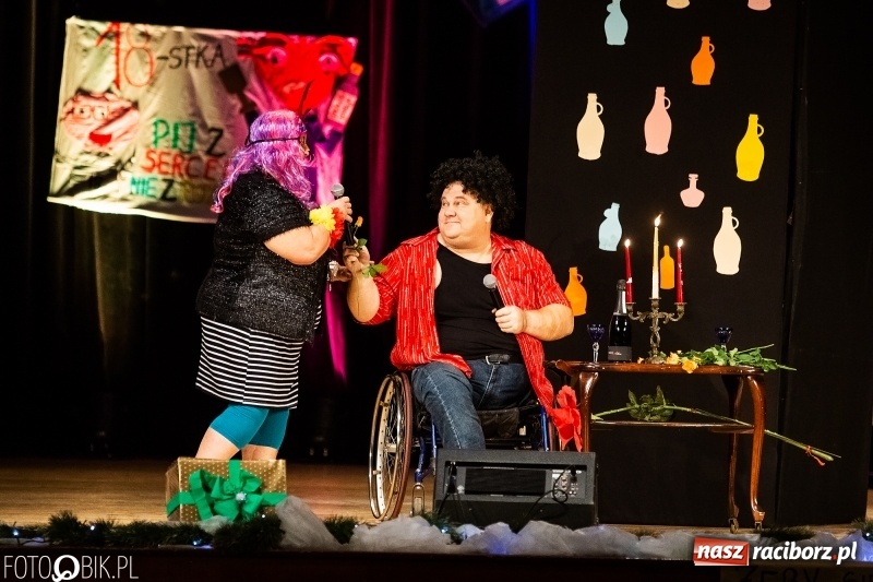 Zdjęcie w galerii na portalu naszraciborz.pl: 18-stka nie boli. Bawmy się do woli. Blisko cztery godziny zabawy na Gwiazdce Serc wiadomości z regionu