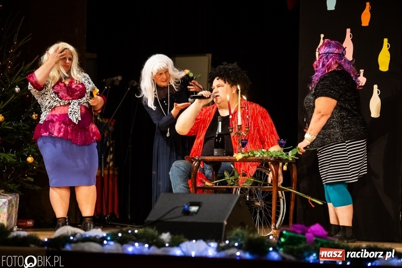 Zdjęcie w galerii na portalu naszraciborz.pl: 18-stka nie boli. Bawmy się do woli. Blisko cztery godziny zabawy na Gwiazdce Serc wiadomości z regionu