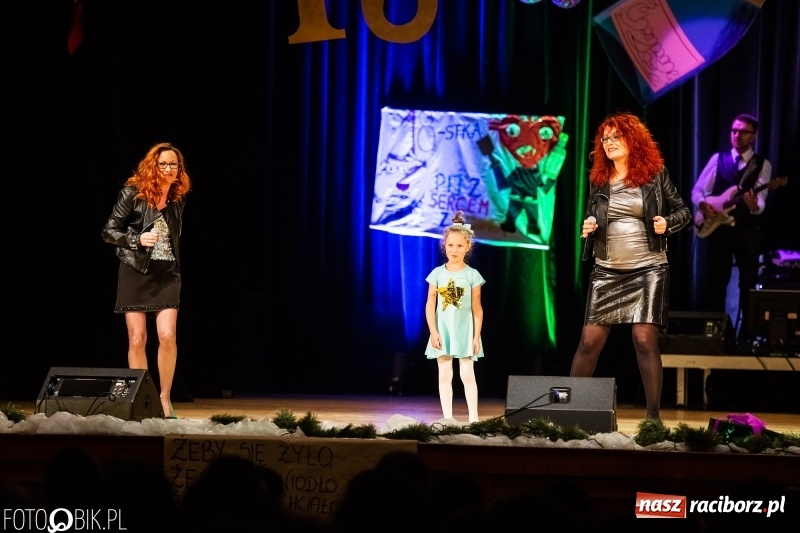 Zdjęcie w galerii na portalu naszraciborz.pl: 18-stka nie boli. Bawmy się do woli. Blisko cztery godziny zabawy na Gwiazdce Serc wiadomości z regionu