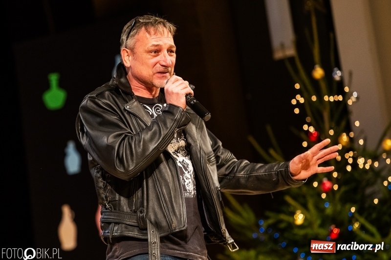 Zdjęcie w galerii na portalu naszraciborz.pl: 18-stka nie boli. Bawmy się do woli. Blisko cztery godziny zabawy na Gwiazdce Serc wiadomości z regionu