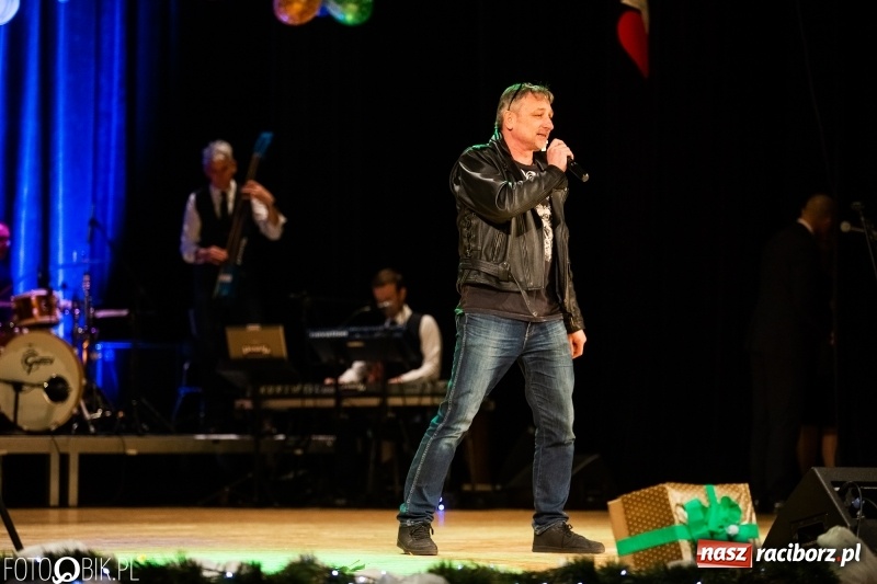 Zdjęcie w galerii na portalu naszraciborz.pl: 18-stka nie boli. Bawmy się do woli. Blisko cztery godziny zabawy na Gwiazdce Serc wiadomości z regionu