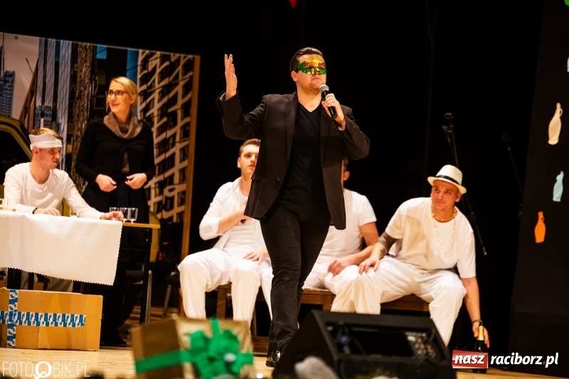 Zdjęcie w galerii na portalu naszraciborz.pl: 18-stka nie boli. Bawmy się do woli. Blisko cztery godziny zabawy na Gwiazdce Serc wiadomości z regionu