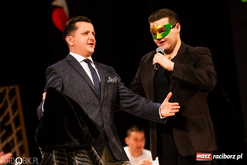 Zdjęcie w galerii na portalu naszraciborz.pl: 18-stka nie boli. Bawmy się do woli. Blisko cztery godziny zabawy na Gwiazdce Serc wiadomości z regionu