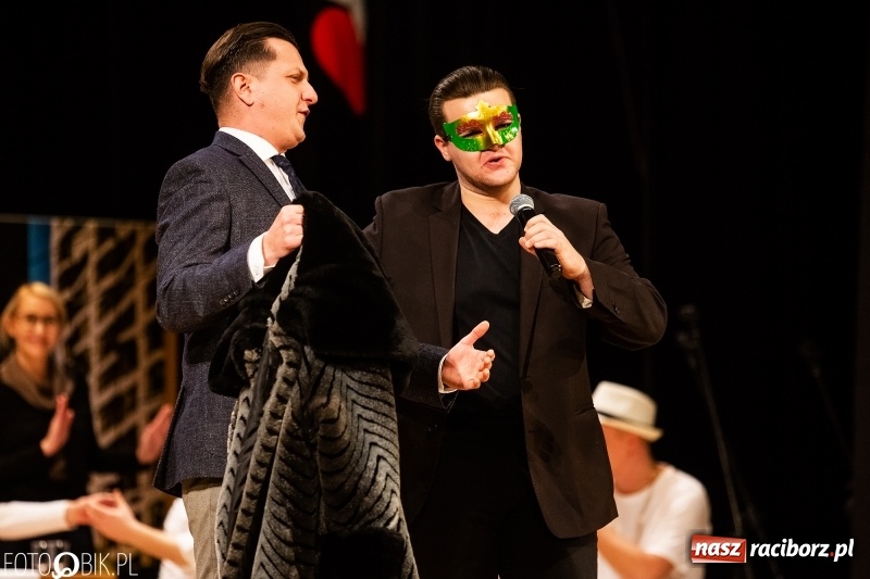 Zdjęcie w galerii na portalu naszraciborz.pl: 18-stka nie boli. Bawmy się do woli. Blisko cztery godziny zabawy na Gwiazdce Serc wiadomości z regionu