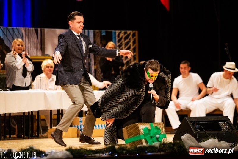 Zdjęcie w galerii na portalu naszraciborz.pl: 18-stka nie boli. Bawmy się do woli. Blisko cztery godziny zabawy na Gwiazdce Serc wiadomości z regionu