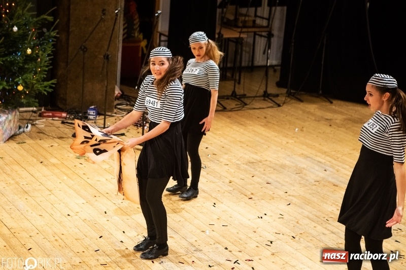Zdjęcie w galerii na portalu naszraciborz.pl: 18-stka nie boli. Bawmy się do woli. Blisko cztery godziny zabawy na Gwiazdce Serc wiadomości z regionu
