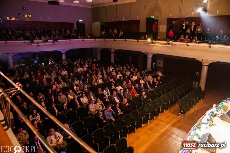 Zdjęcie w galerii na portalu naszraciborz.pl: 18-stka nie boli. Bawmy się do woli. Blisko cztery godziny zabawy na Gwiazdce Serc wiadomości z regionu