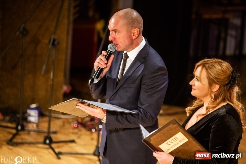 Zdjęcie w galerii na portalu naszraciborz.pl: 18-stka nie boli. Bawmy się do woli. Blisko cztery godziny zabawy na Gwiazdce Serc wiadomości z regionu