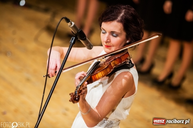 Zdjęcie w galerii na portalu naszraciborz.pl: 18-stka nie boli. Bawmy się do woli. Blisko cztery godziny zabawy na Gwiazdce Serc wiadomości z regionu