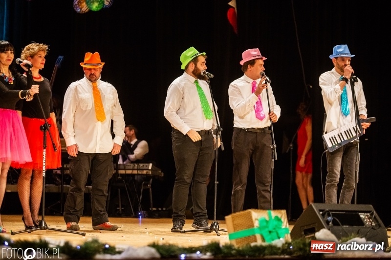 Zdjęcie w galerii na portalu naszraciborz.pl: 18-stka nie boli. Bawmy się do woli. Blisko cztery godziny zabawy na Gwiazdce Serc wiadomości z regionu