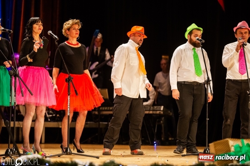 Zdjęcie w galerii na portalu naszraciborz.pl: 18-stka nie boli. Bawmy się do woli. Blisko cztery godziny zabawy na Gwiazdce Serc wiadomości z regionu