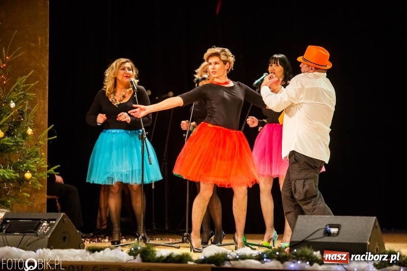 Zdjęcie w galerii na portalu naszraciborz.pl: 18-stka nie boli. Bawmy się do woli. Blisko cztery godziny zabawy na Gwiazdce Serc wiadomości z regionu