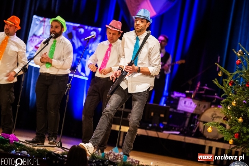 Zdjęcie w galerii na portalu naszraciborz.pl: 18-stka nie boli. Bawmy się do woli. Blisko cztery godziny zabawy na Gwiazdce Serc wiadomości z regionu