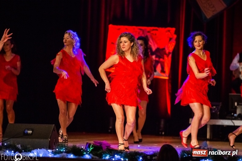 Zdjęcie w galerii na portalu naszraciborz.pl: 18-stka nie boli. Bawmy się do woli. Blisko cztery godziny zabawy na Gwiazdce Serc wiadomości z regionu