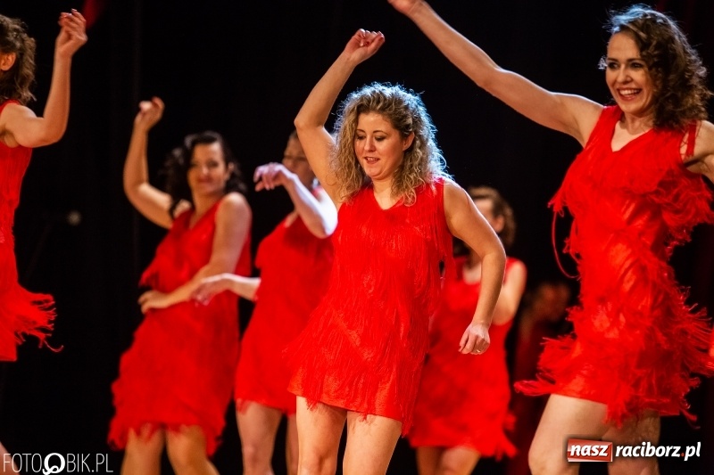 Zdjęcie w galerii na portalu naszraciborz.pl: 18-stka nie boli. Bawmy się do woli. Blisko cztery godziny zabawy na Gwiazdce Serc wiadomości z regionu