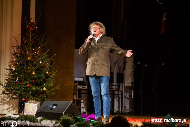 Zdjęcie w galerii na portalu naszraciborz.pl: 18-stka nie boli. Bawmy się do woli. Blisko cztery godziny zabawy na Gwiazdce Serc wiadomości z regionu