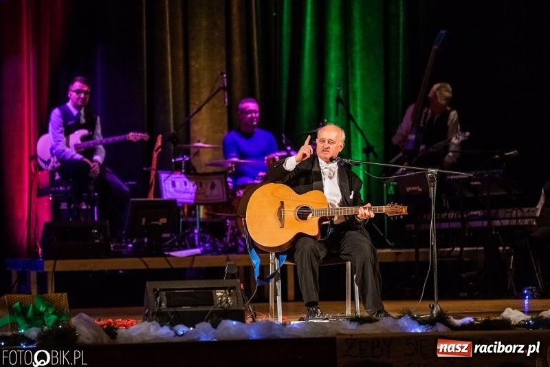 Zdjęcie w galerii na portalu naszraciborz.pl: 18-stka nie boli. Bawmy się do woli. Blisko cztery godziny zabawy na Gwiazdce Serc wiadomości z regionu