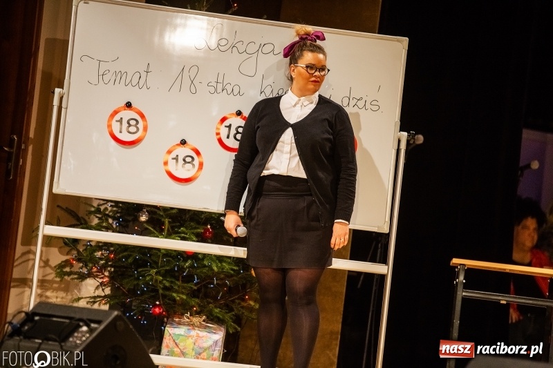 Zdjęcie w galerii na portalu naszraciborz.pl: 18-stka nie boli. Bawmy się do woli. Blisko cztery godziny zabawy na Gwiazdce Serc wiadomości z regionu