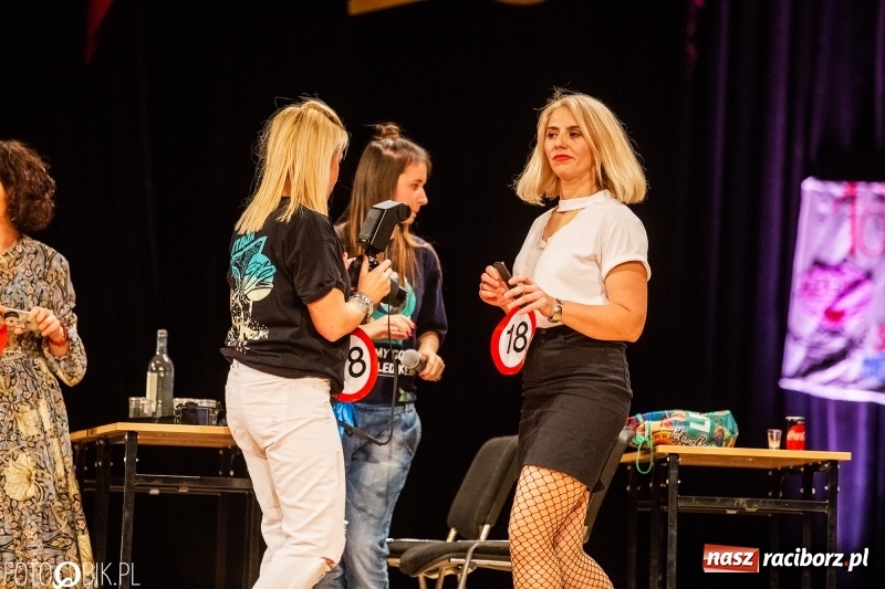 Zdjęcie w galerii na portalu naszraciborz.pl: 18-stka nie boli. Bawmy się do woli. Blisko cztery godziny zabawy na Gwiazdce Serc wiadomości z regionu