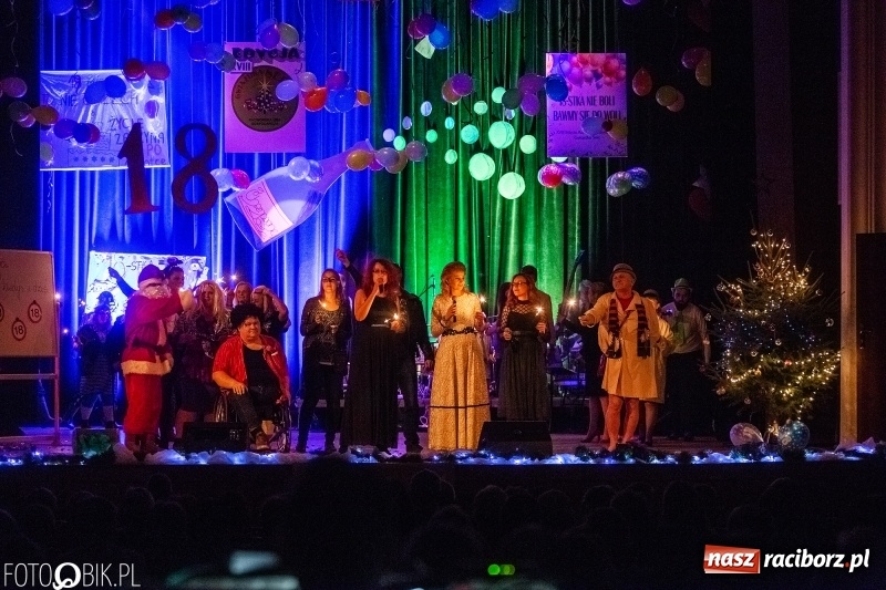 Zdjęcie w galerii na portalu naszraciborz.pl: 18-stka nie boli. Bawmy się do woli. Blisko cztery godziny zabawy na Gwiazdce Serc wiadomości z regionu