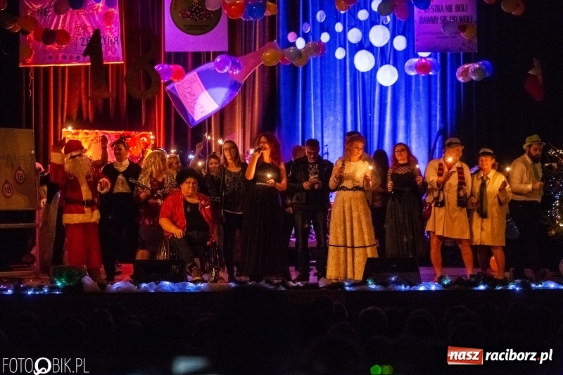 Zdjęcie w galerii na portalu naszraciborz.pl: 18-stka nie boli. Bawmy się do woli. Blisko cztery godziny zabawy na Gwiazdce Serc wiadomości z regionu
