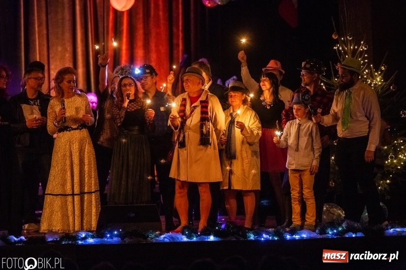 Zdjęcie w galerii na portalu naszraciborz.pl: 18-stka nie boli. Bawmy się do woli. Blisko cztery godziny zabawy na Gwiazdce Serc wiadomości z regionu